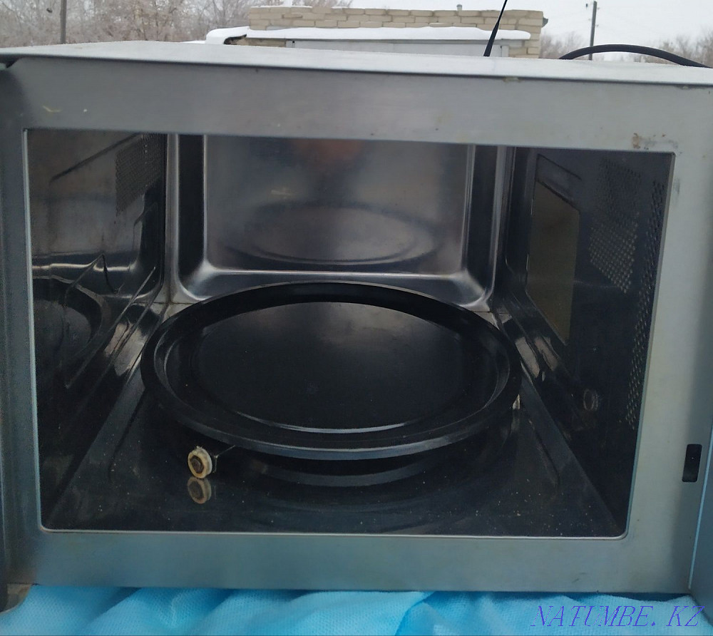 Продам микроволновку большую"НYUNDAI"-24500 Костанай - изображение 2