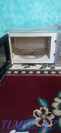 Microwave oven  - photo 5