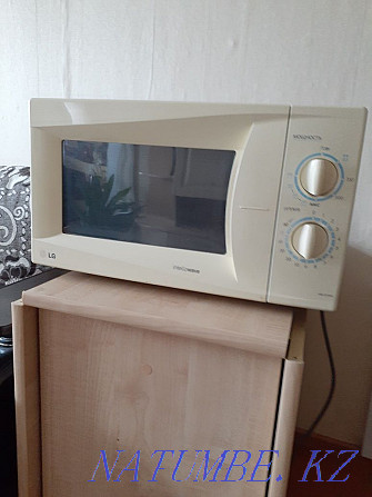 I will sell a microwave Petropavlovsk - photo 1