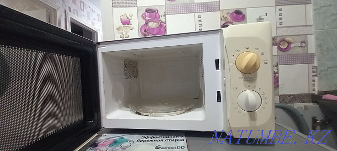 I am selling a microwave oven. Нуркен - photo 3