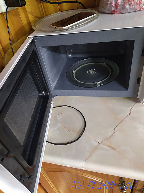 Sell working microwave Urochishche Talgarbaytuma - photo 2