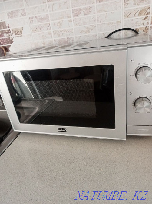 Sell microwave oven  - photo 1