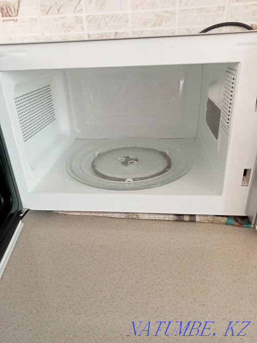 Sell microwave oven  - photo 3