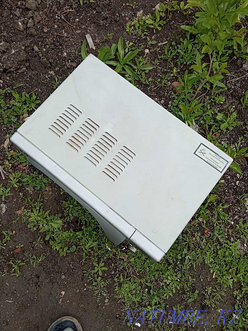 Продам микроволновку Scarlett SC-298 на запчасти 3000 тг Актобе - изображение 3