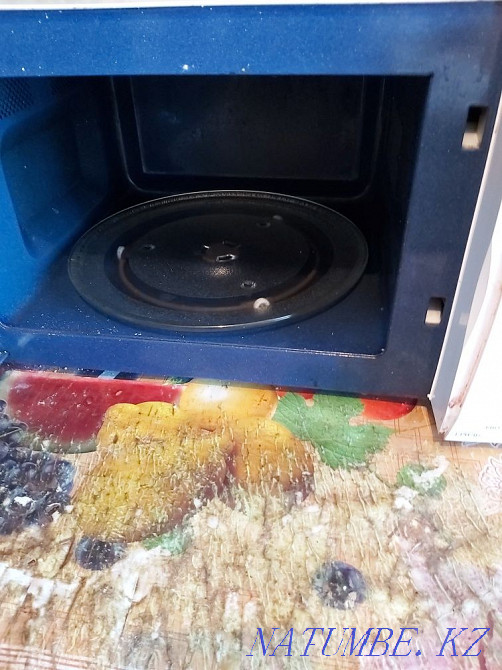 I sell a microwave Karagandy - photo 3