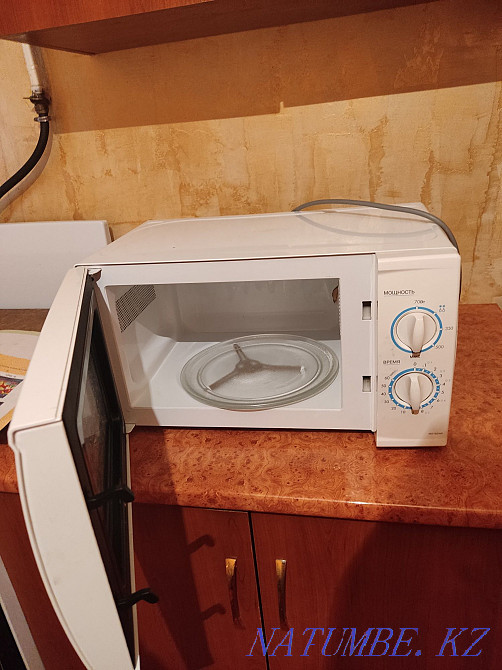 Микроволновка печи LG Каскелен - изображение 3