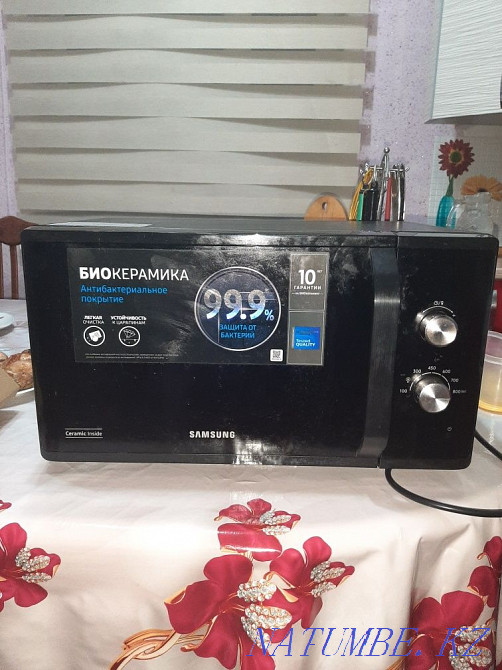 Microwave for sale everything works, it hasn't been a year yet Zhezqazghan - photo 3