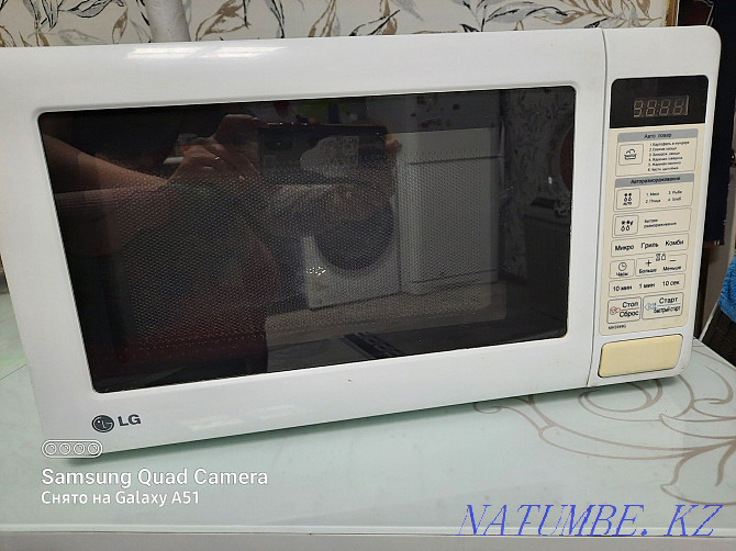 Microwave  - photo 1