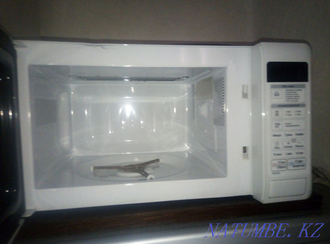 Microwave grill combi LV new urgently selling donated never used Shymkent - photo 1