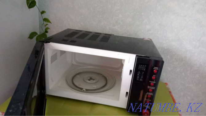 Selling brand new microwave Petropavlovsk - photo 2