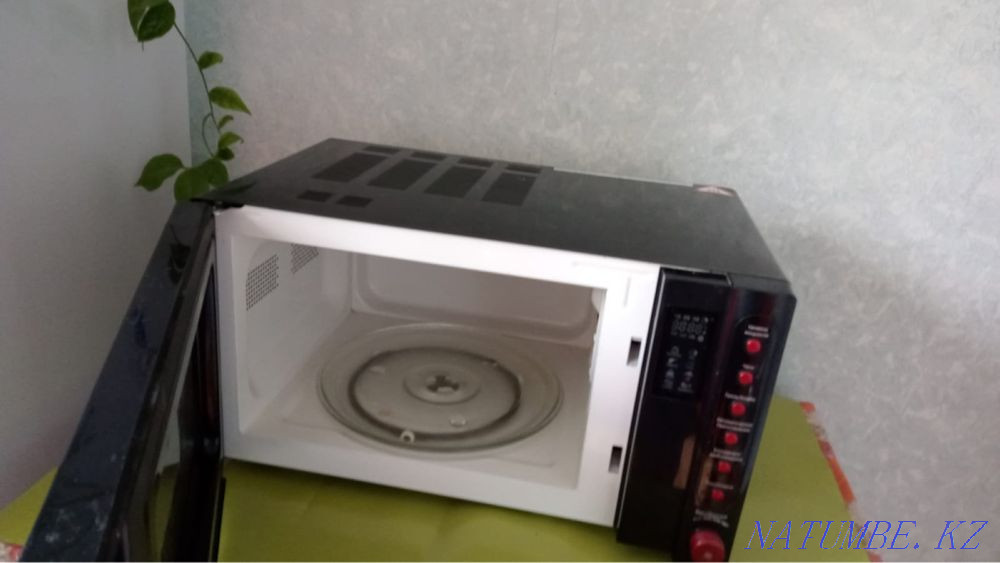 Selling brand new microwave Petropavlovsk - photo 2