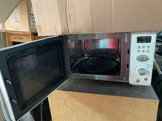Продам микроволновую печь Алматы