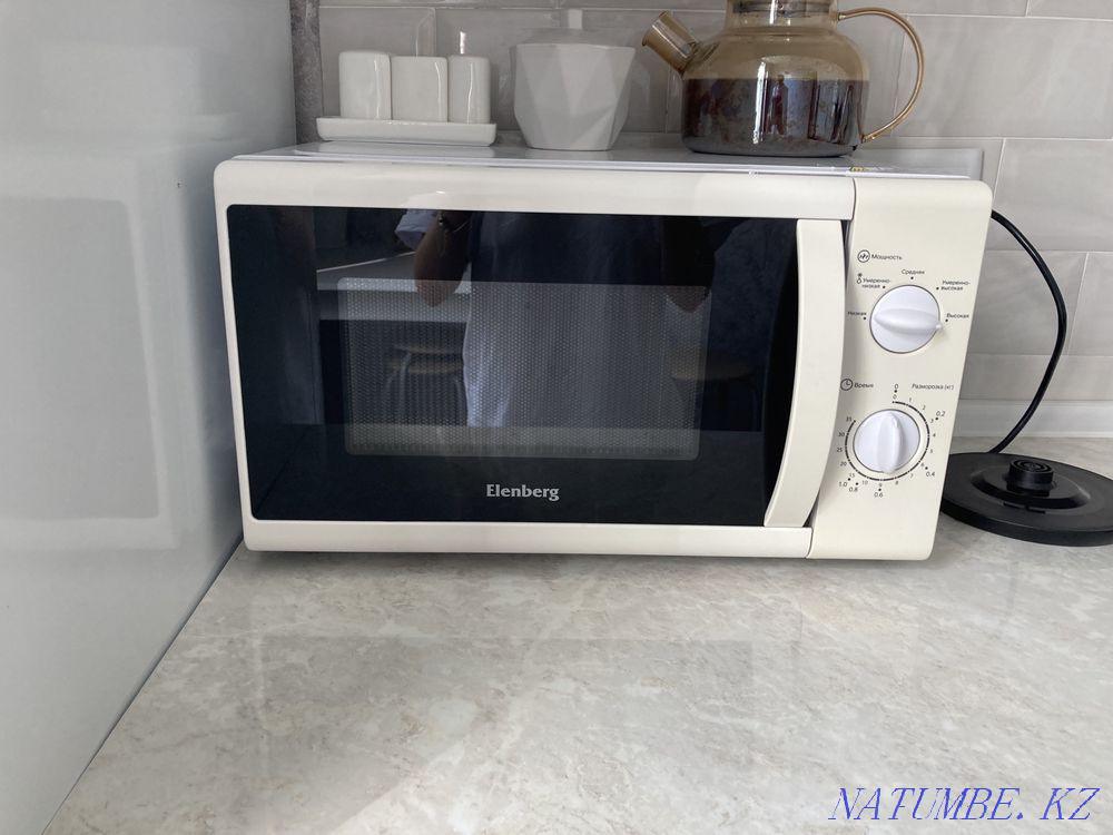 Микроловновая печь Elenberg  - изображение 1