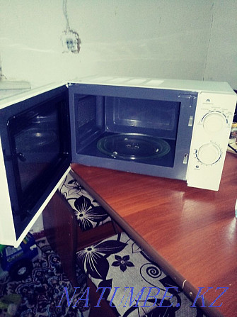 microwave oven  - photo 4