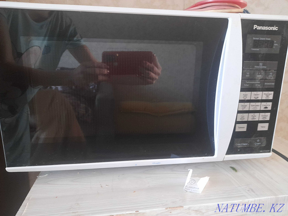 Panasonic Microwave  - photo 1