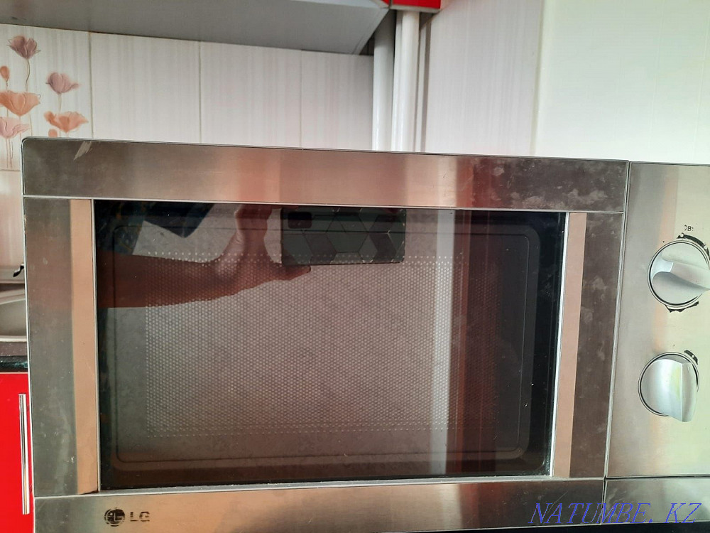 LG microwave for sale Ust-Kamenogorsk - photo 2