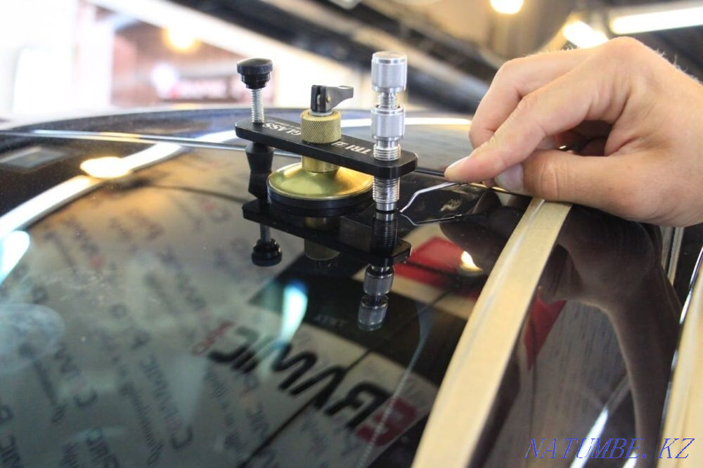 Restoration of cracks. Chip repair. Polishing of headlights with analysis in Almaty. Almaty - photo 1