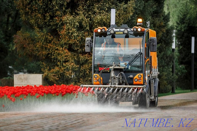 Cleaning the territory of the PONY P4 sweeper Almaty - photo 6