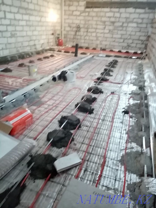 Durable polymer self-leveling floor painting roof walls hundred car services Astana - photo 5