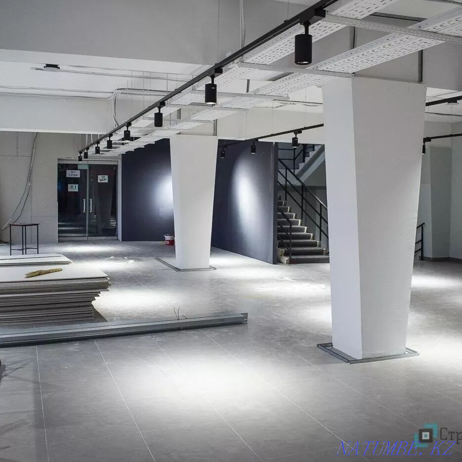 Durable polymer self-leveling floor painting roof walls hundred car services Astana - photo 8