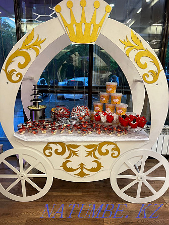 Rent Carriage and tables for candy bar Almaty - photo 1