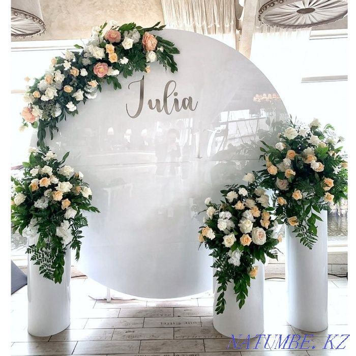 Photo zone. Decoration with balloons, flowers, PVC. Banner. Almaty - photo 6