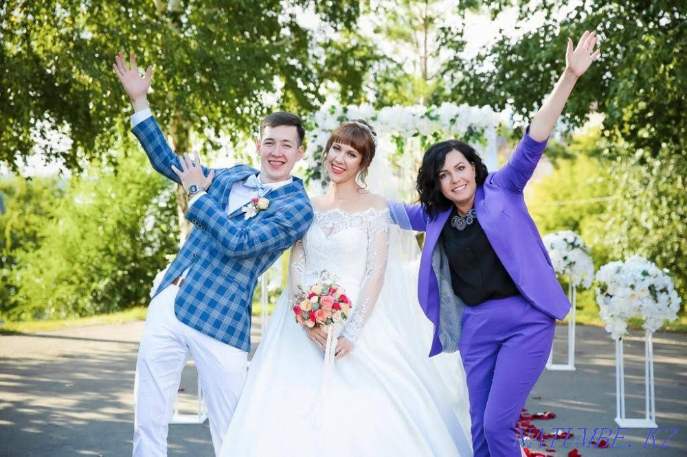 Тостмейстер. Іс-шараның жүргізушісі Александра Выджак  Павлодар  - изображение 8