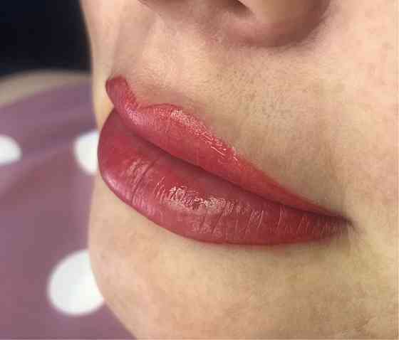 Акция перманентный макияж ( губы или брови) Semey