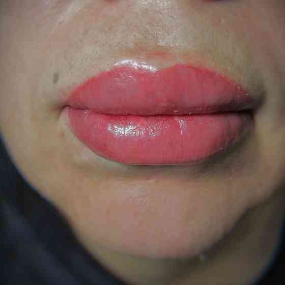 Перманентный макияж губ и бровей  Астана