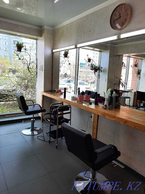 Barber chair, manicure table and pedicure chair for rent Almaty - photo 1