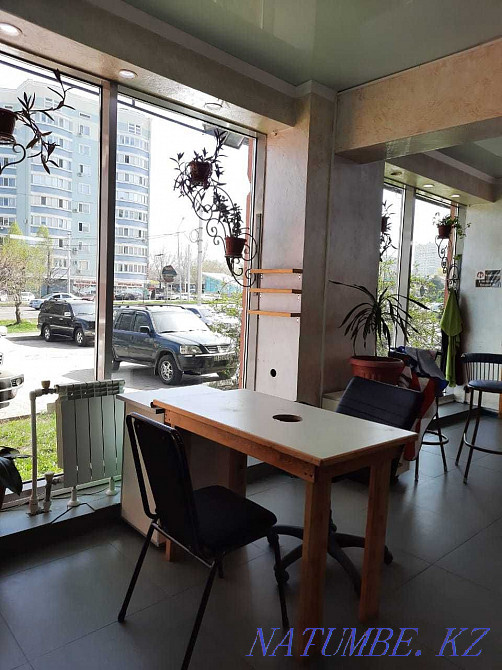 Barber chair, manicure table and pedicure chair for rent Almaty - photo 2