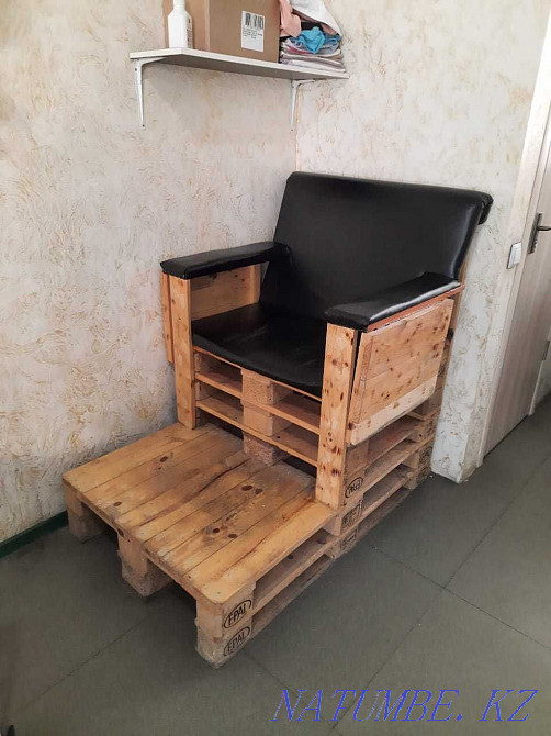 Barber chair, manicure table and pedicure chair for rent Almaty - photo 3
