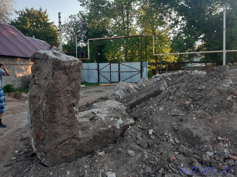 We dig the ground, septic tanks, trenches of any depth, etc. Oral - photo 1