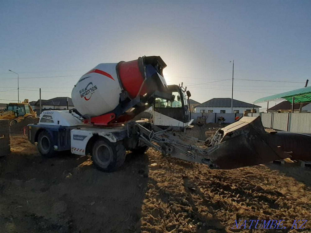 Services of self-loading concrete mixer truck V-3.5m3 2021 Atyrau - photo 1