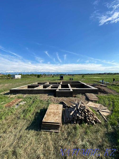 Pouring the foundation with its own formwork. We fill the Foundation of Almaty Almaty - photo 4