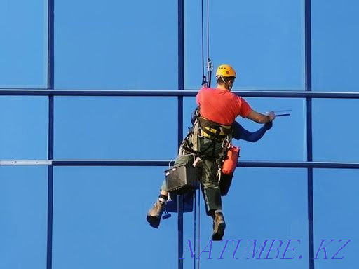 Altitude work. Wash. Climber. Climbers. Alpinist. Astana - photo 3