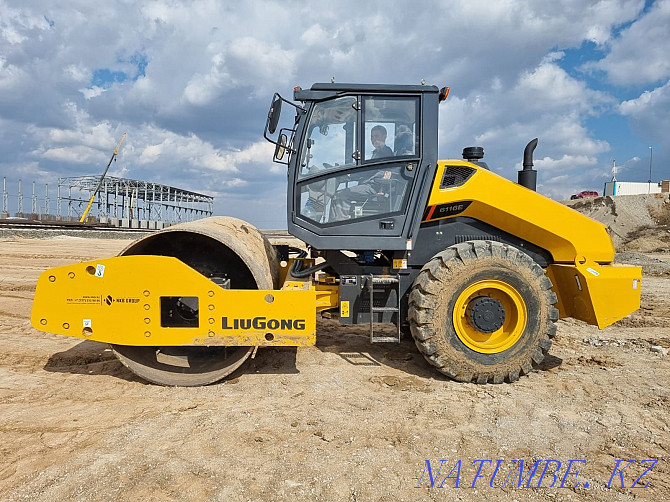 Equipment rental Loader, vibratory roller Karagandy - photo 7