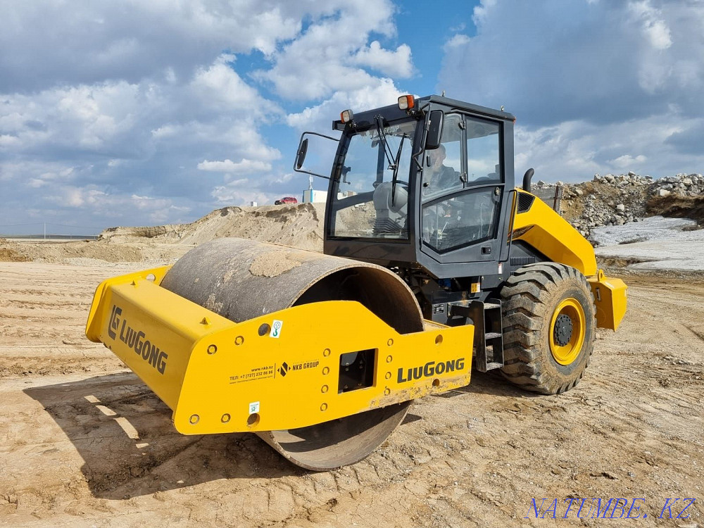 Equipment rental Loader, vibratory roller Karagandy - photo 5