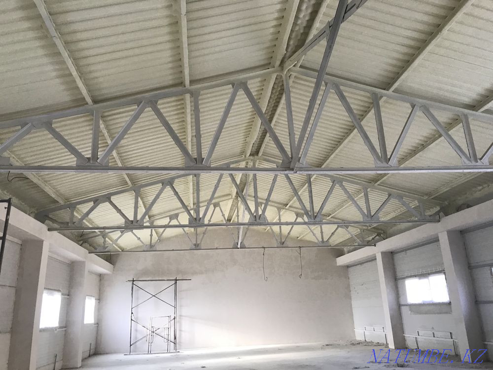 Оқшаулағыш полиуретанды көбік (ППУ) шатыр көбігі, қоймалар, кәсіби жабдықтарға арналған ангарлар  Алматы - изображение 3