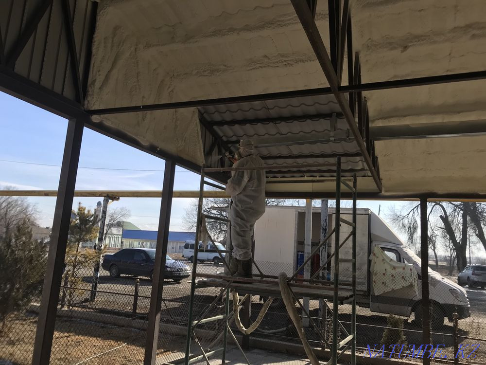 Оқшаулағыш полиуретанды көбік (ППУ) шатыр көбігі, қоймалар, кәсіби жабдықтарға арналған ангарлар  Алматы - изображение 6