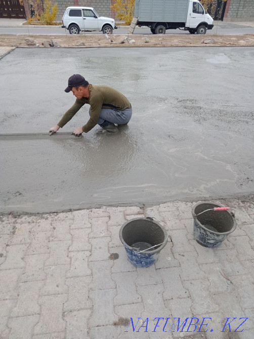 Выравнивание полов заливка стяжки наливного пола,штукатурка шпатлёвка Шымкент - изображение 1