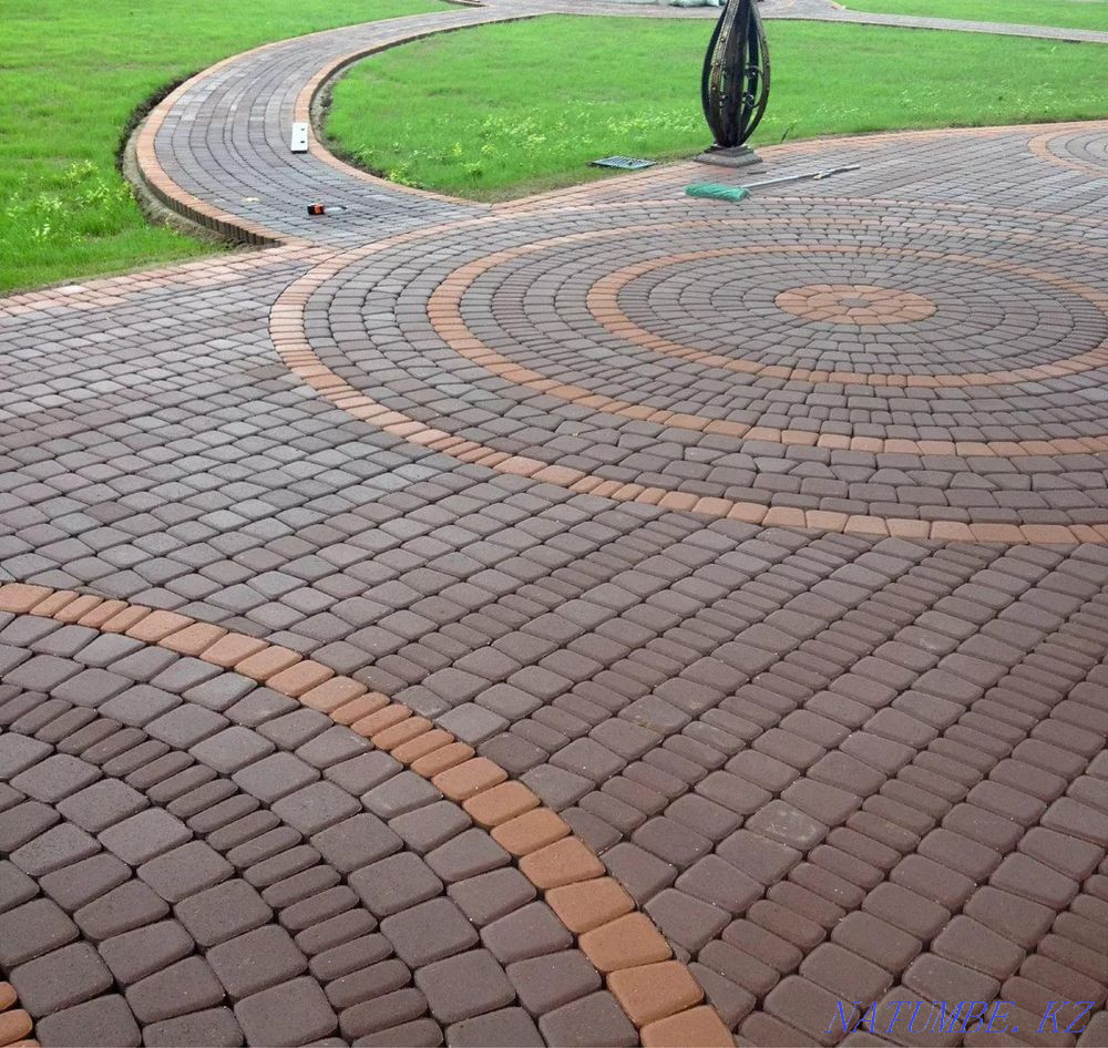 Laying of paving slabs pavers curb Zhezqazghan - photo 1