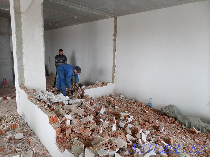 Demolition, dismantling of walls, Khrushchev, garages, buildings, garbage disposal in Rudny Rudnyy - photo 3