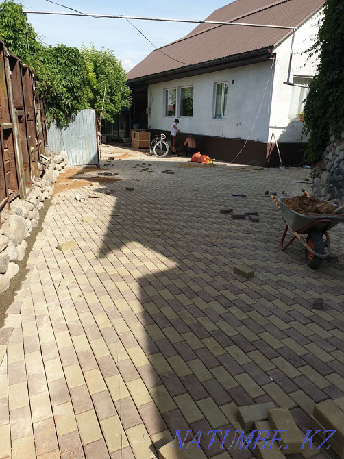 Laying pavers (paving slabs) asphalt Almaty - photo 4
