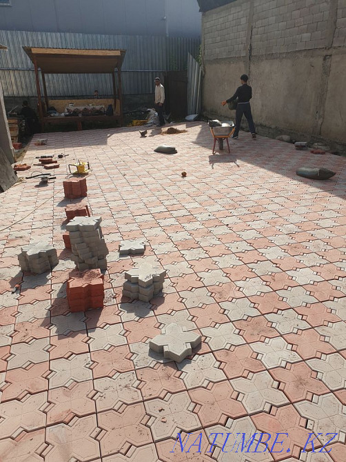 Laying pavers (paving slabs) asphalt Almaty - photo 2