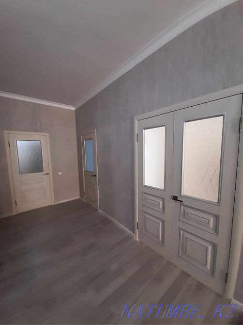 Установка дверей , обой , ламинат , галтель , плинтус , электричества Атырау - изображение 5