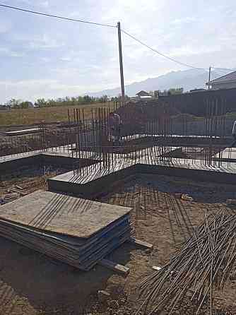 Заливам фундамент бетон бригада строителей со своей опалубкой заливка Алматы
