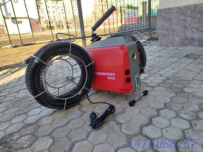 Plumber cleaning sewer pipes removing fences of any complexity Atyrau - photo 3