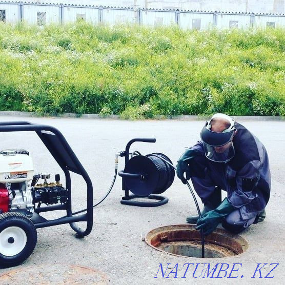Тазалау қызметтері Сантехник шебері Кәріз бітелген құбырлар Ас үй ваннасы. Шымкент - изображение 1