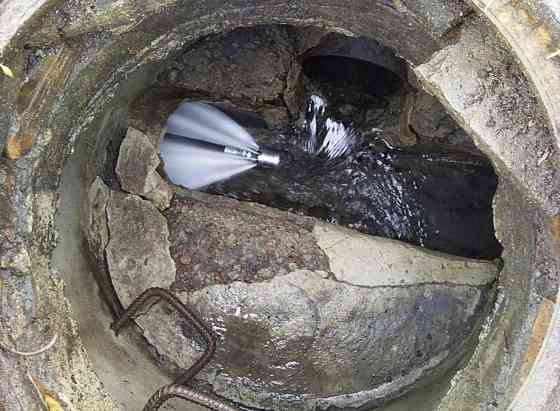 Аппаратпен прочистка канализации засор труб Чистка Сантехник кухня 24 Шымкент